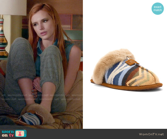 Ugg Australia Scuffette Pendleton Chestnut Slipper worn by Paige Townsen (Bella Thorne) on Famous in Love