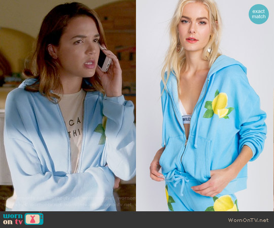 Wildfox Lemonade Marquis Zip Hoodie worn by Cassandra (Georgie Flores) on Famous in Love