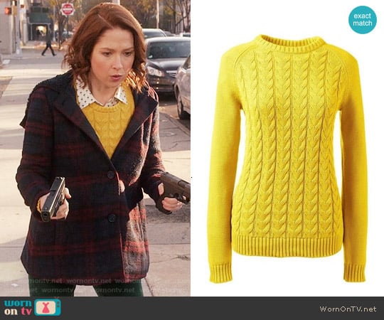Lands End Drifter Cable Knit Sweater in Sunny Yellow worn by Kimmy Schmidt (Ellie Kemper) on Unbreakable Kimmy Schmidt