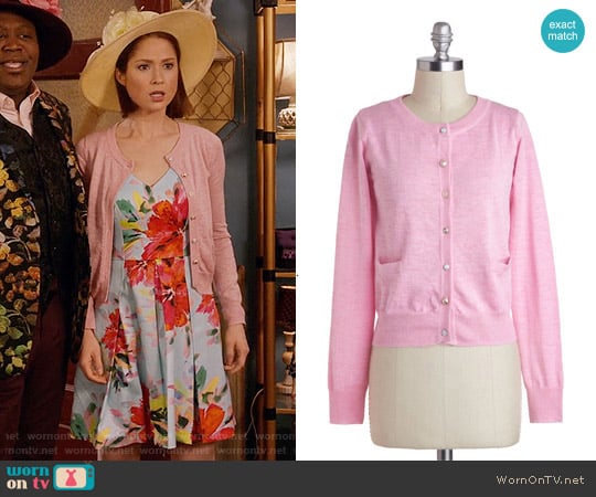 Modcloth Button Jar Cardigan worn by Kimmy Schmidt (Ellie Kemper) on Unbreakable Kimmy Schmidt