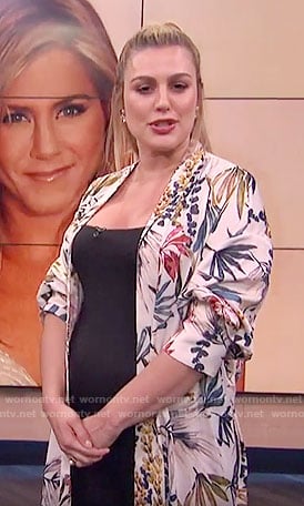 Carissa’s floral printed kimono on E! News