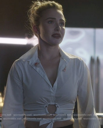 Juliette’s white tie front cropped shirt on Nashville