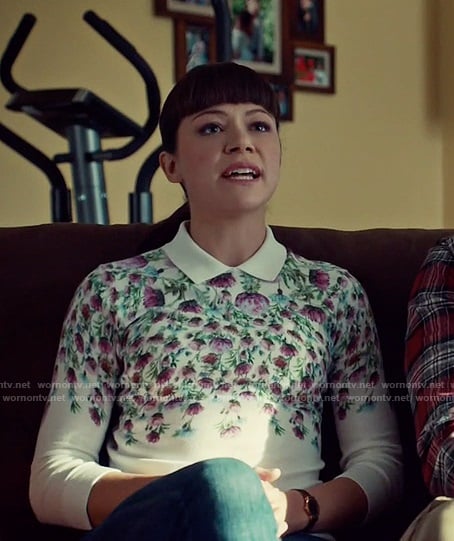Alison’s white floral collared sweater on Orphan Black