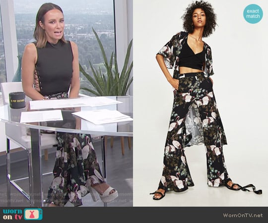 Zara Flared Printed Trousers worn by Catt Sadler on E! News