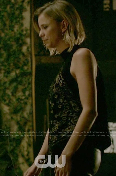 Freya’s black bandana tank top on The Originals