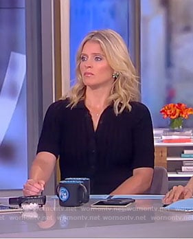 Sara’s black short sleeve knit dress on The View