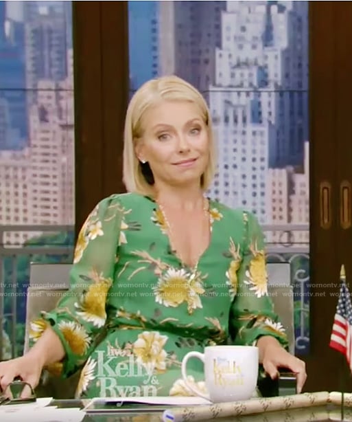 Kelly’s green floral v-neck dress on Live with Kelly and Ryan
