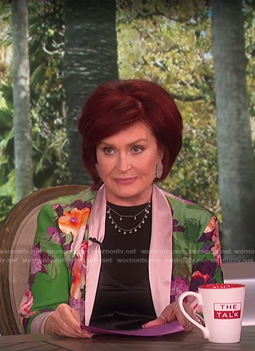 Sharon’s green floral kimono on The Talk