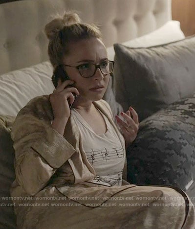Juliette’s music tee and gold robe on Nashville
