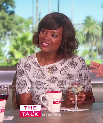 Aisha’s tiger print top on The Talk