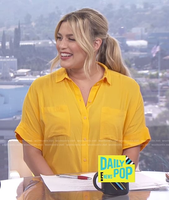 Carissa’s yellow short sleeve shirt on E! News Daily Pop