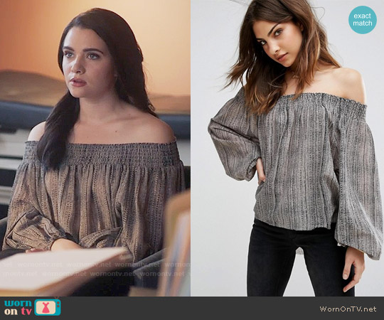 One Teaspoon Off Shoulder Smock Top worn by Jane Sloan (Katie Stevens) on The Bold Type