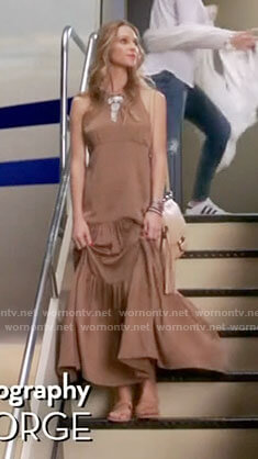 Phoebe’s brown maxi dress on Girlfriends Guide to Divorce