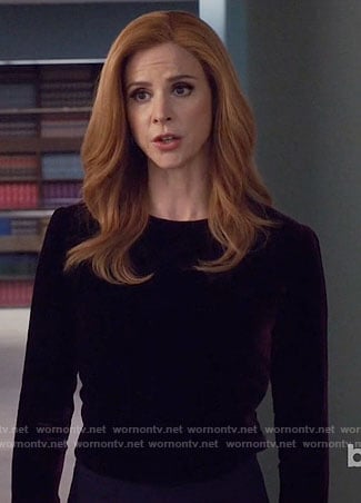 Donna’s long sleeved velvet dress on Suits