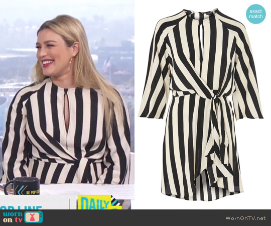 Topshop Humbug Stripe Knot Front Shift Dress worn by Carissa Loethen Culiner on E! News