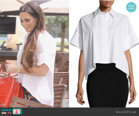 Alice + Olivia Edyth High-Low Short-Sleeve Shirt worn by D’Andra Simmons on The Real Housewives of Dallas