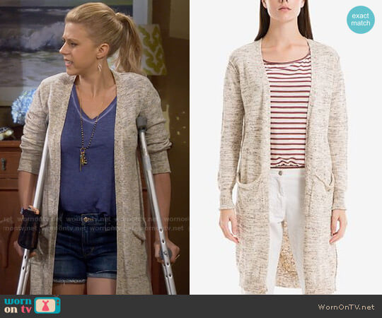 Max Studio London Duster Cardigan worn by Stephanie Tanner (Jodie Sweetin) on Fuller House