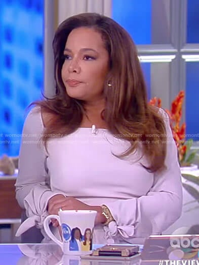 Sunny’s white bow sleeve top on The View