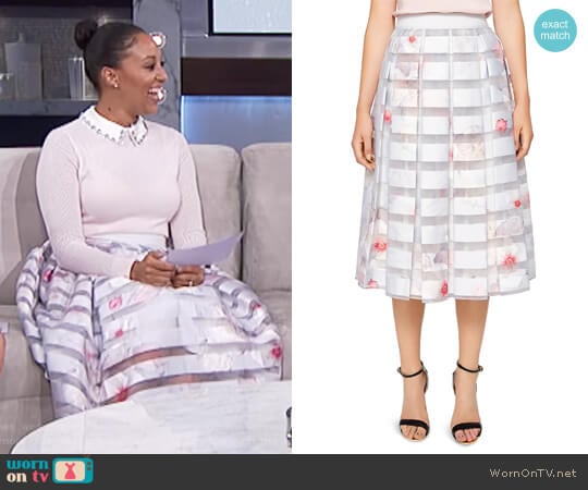 Ted Baker Rosaley Chelsea Print Pleated Skirt worn by Tamera Mowry on The Real