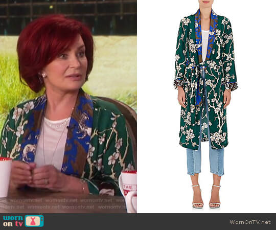 Warm Dawnridge Floral Twill Robe worn by Sharon Osbourne on The Talk
