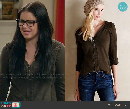 Quinn Henley in Olive from Anthropologie worn by Alex Dunphy (Ariel Winter) on Modern Family