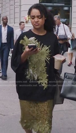 Kat’s black and green sequined top and lace skirt on The Bold Type