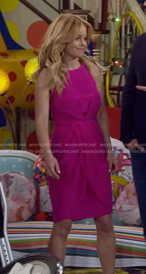DJ’s pink draped sides dress on Fuller House