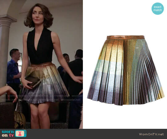 Marco de Vincenzo Pleated Glitter Skirt worn by Delia (Necar Zadegan) on Girlfriends Guide to Divorce