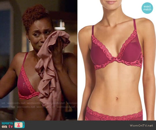 Natori Feathers Underwire Contour Bra in Boysenberry / Neon Pink worn by Issa Dee (Issa Rae) on Insecure