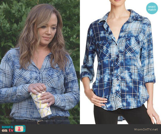 Bella Dahl Two Pocket Plaid Button-Down Shirt worn by Vanessa Cellucci (Leah Remini) on Kevin Can Wait