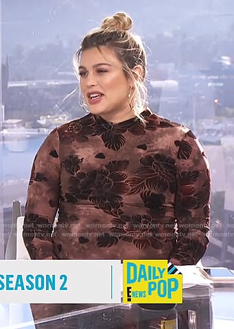 Carissa’s brown floral velvet dress on E! News Daily Pop