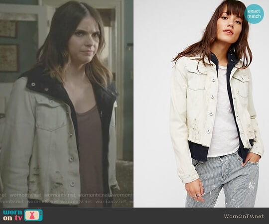 Free People Double Weave Denim Jacket worn by Malia Tate (Shelley Hennig) on Teen Wolf
