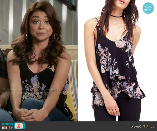 WornOnTV: Haley's black floral top on Modern Family Sarah Hyland