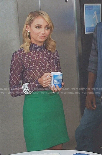 Portia’s Purple mesh top and green mini skirt on Great News