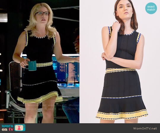 Sandro Nestor Top worn by Felicity Smoak (Emily Bett Rickards) on Arrow