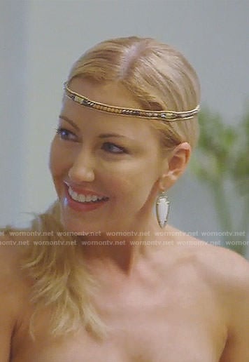 Stephanie’s white arrowhead earrings on The Real Housewives on Dallas