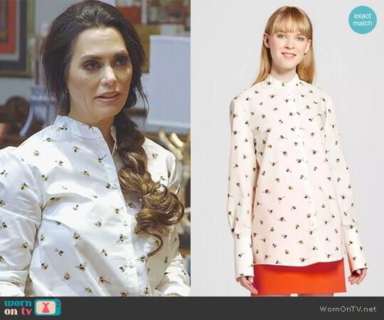 Victoria Beckham for Target Bee Print Button Down Top worn by D’Andra Simmons on The Real Housewives of Dallas