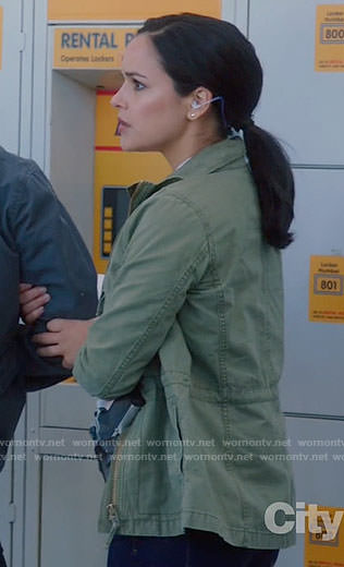 Amy’s green jacket on Brooklyn Nine-Nine