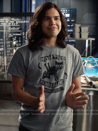 Cisco’s Schrodinger’s Cat Wanted T-shirt on The Flash