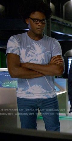 Curtis’s blue palm tree print t-shirt on Arrow