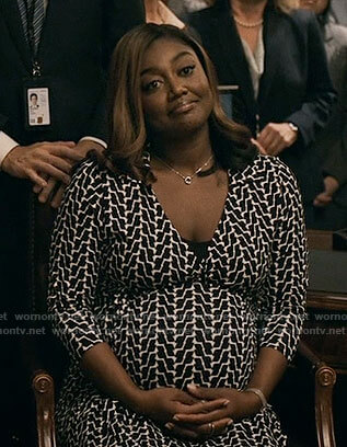 Daisy’s black and white printed maternity dress on Madam Secretary
