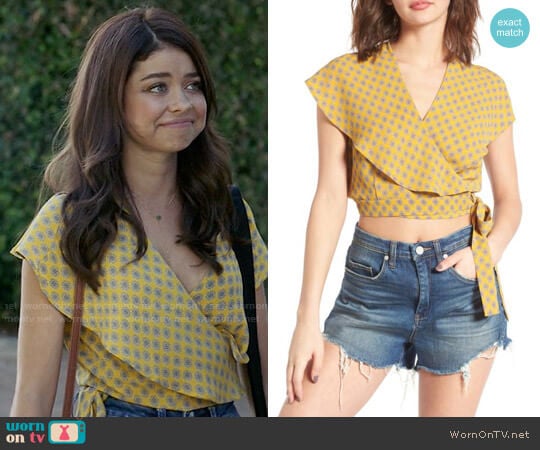 June & Hudson Cape Sleeve Wrap Crop Top worn by Haley Dunphy (Sarah Hyland) on Modern Family