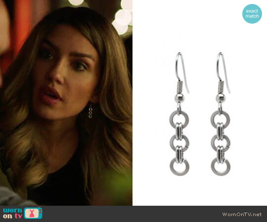 Loralyn Designs Brushed Steel Simple Chainmaille Dangle Earrings worn by Dinah Drake (Juliana Harkavy) on Arrow