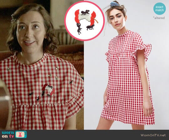 ASOS Red Gingham Smock Dress worn by Carol Pilbasian (Kristen Schaal) on Last Man On Earth