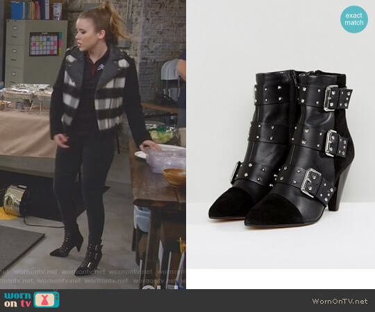 New Look Stud Buckle Ankle Boot With Cone Heel worn by Kendra Gable (Taylor Spreitler) on Kevin Can Wait
