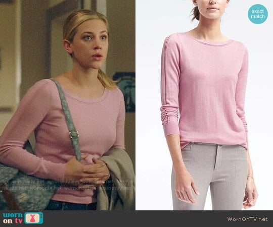 Banana Republic Silk Cotton Boat-Neck Top worn by Betty Cooper (Lili Reinhart) on Riverdale