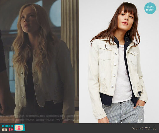 Free People Double Weave Denim Jacket worn by Lauren Strucker (Natalie Alyn Lind) on The Gifted