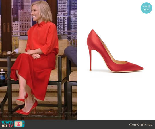 Gianvito Rossi Point-toe Satin Pumps worn by Kelly Ripa on Live with Kelly and Mark