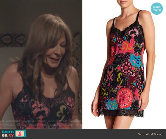Josie Hollywood Boho Chemise worn by Bonnie Plunkett (Allison Janney) on Mom