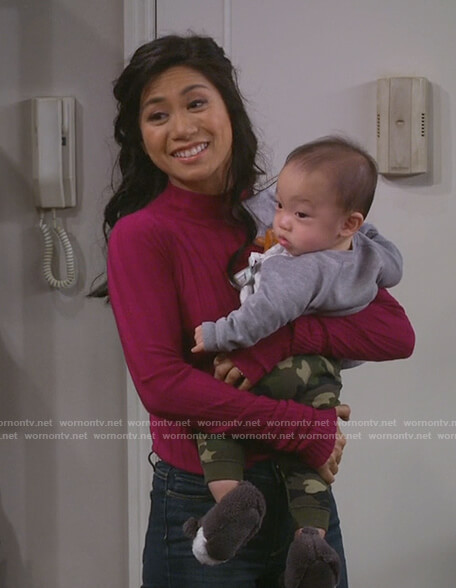 Eve’s pink ribbed sweater on 9JKL